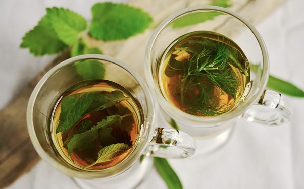 Come il tè può aiutarci a migliorare la salute