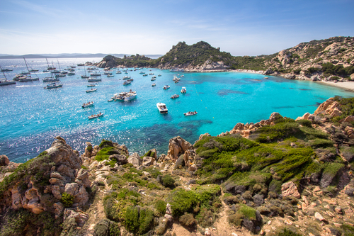 Viaggia in comodità nell’Arcipelago di La Maddalena con un’escursione in barca