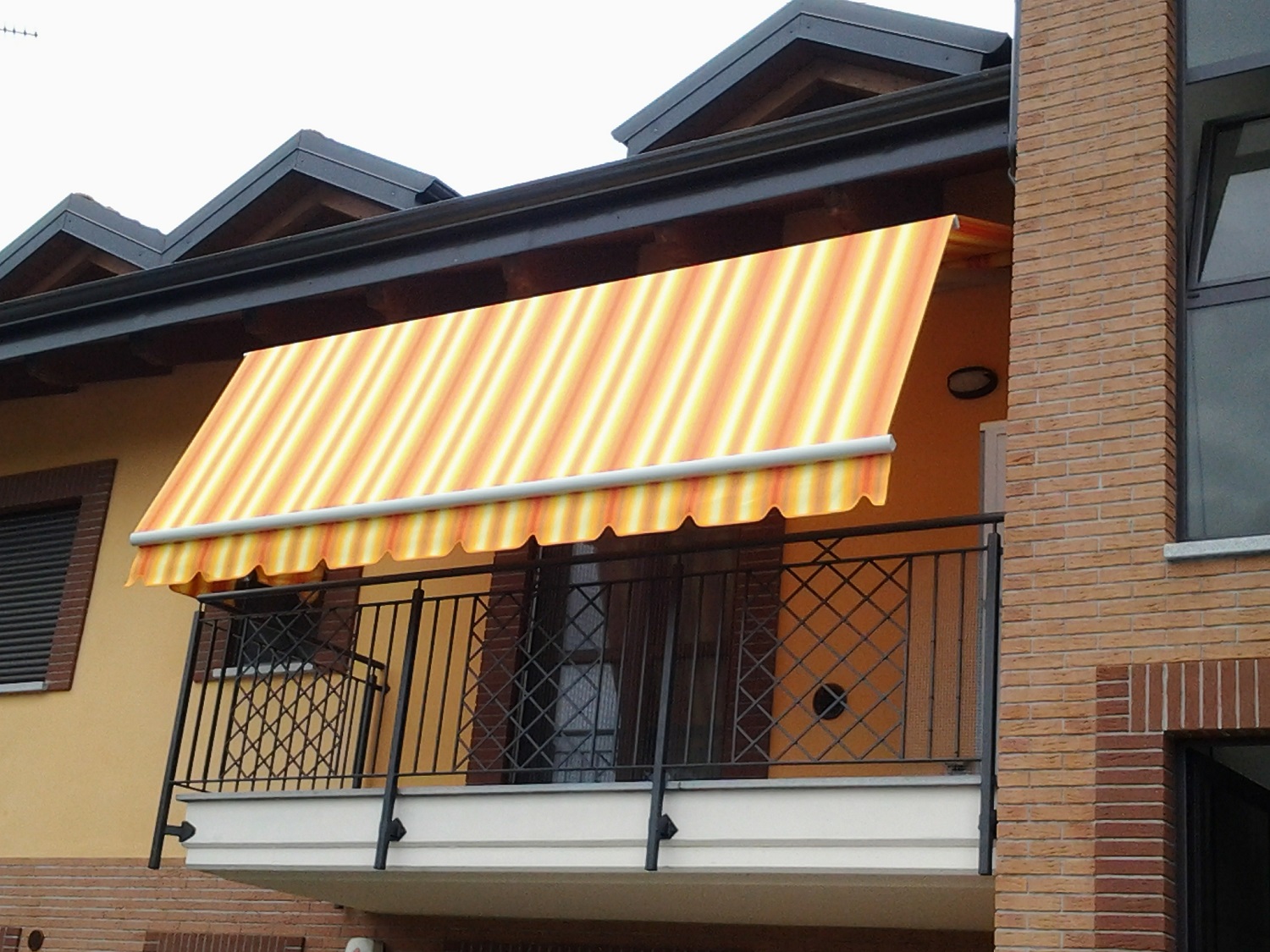 Protezione Solare e Design: Tende da Sole a Torino per Ogni Spazio Esterno